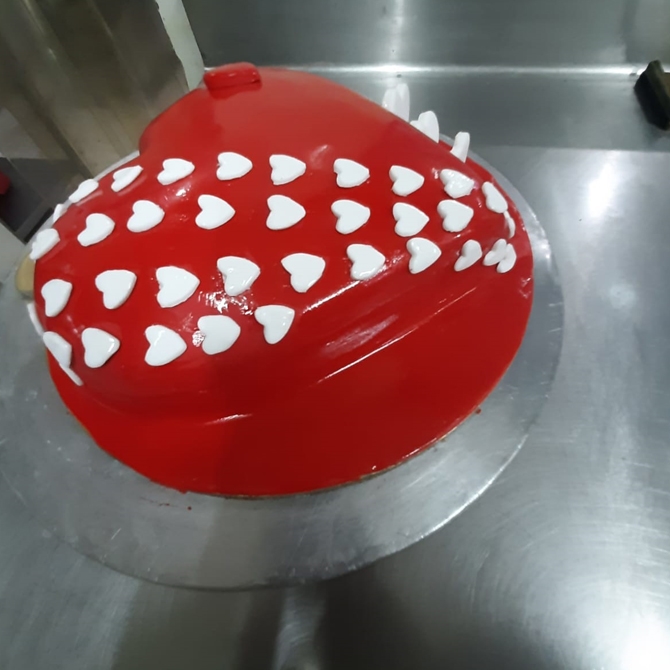 Cream Cake Heart Shape